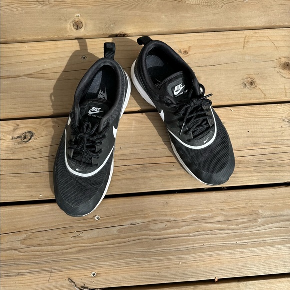 Women’s Nike Air Max Thea - Picture 4 of 13